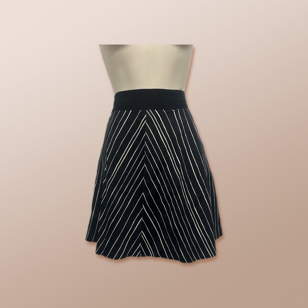 Alice + Olivia Black and White Chevron A-Line Skirt